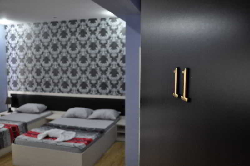 Hotel Cristal Palace Tbilisi Esterno foto
