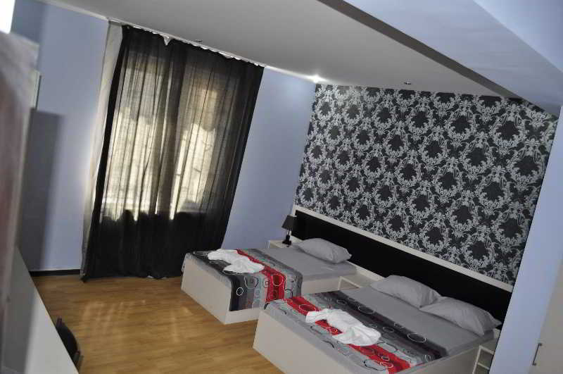 Hotel Cristal Palace Tbilisi Esterno foto