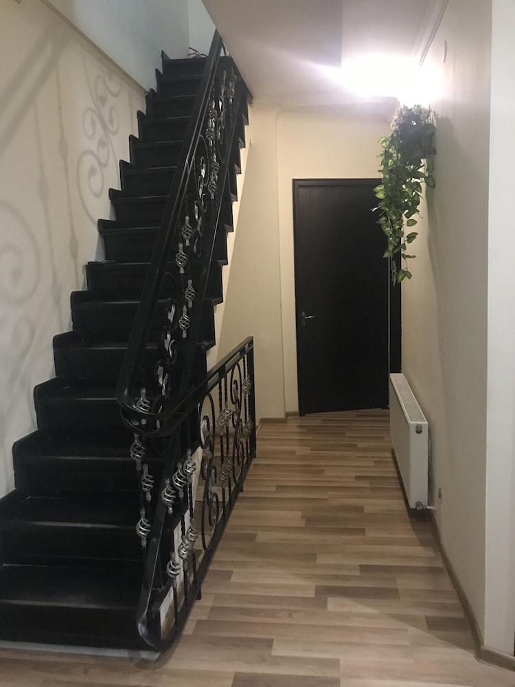 Hotel Cristal Palace Tbilisi Esterno foto