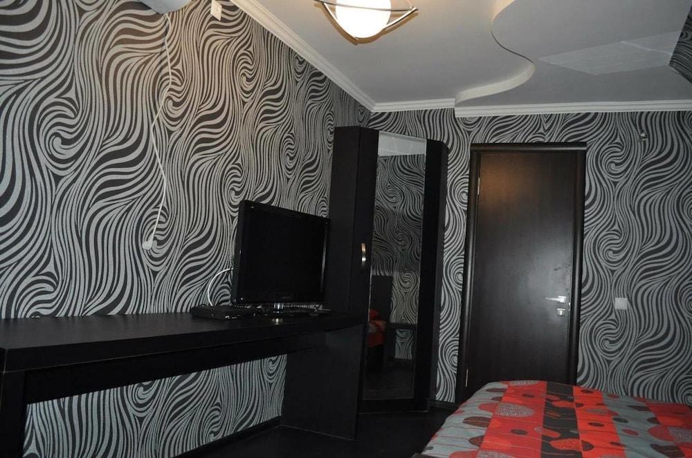 Hotel Cristal Palace Tbilisi Esterno foto